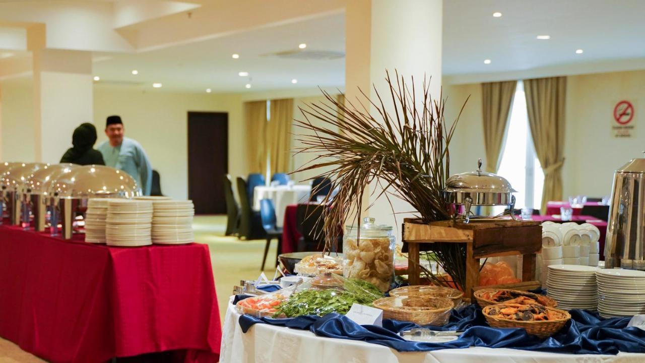 Kaizen Hotel & Suites Melaka Ngoại thất bức ảnh